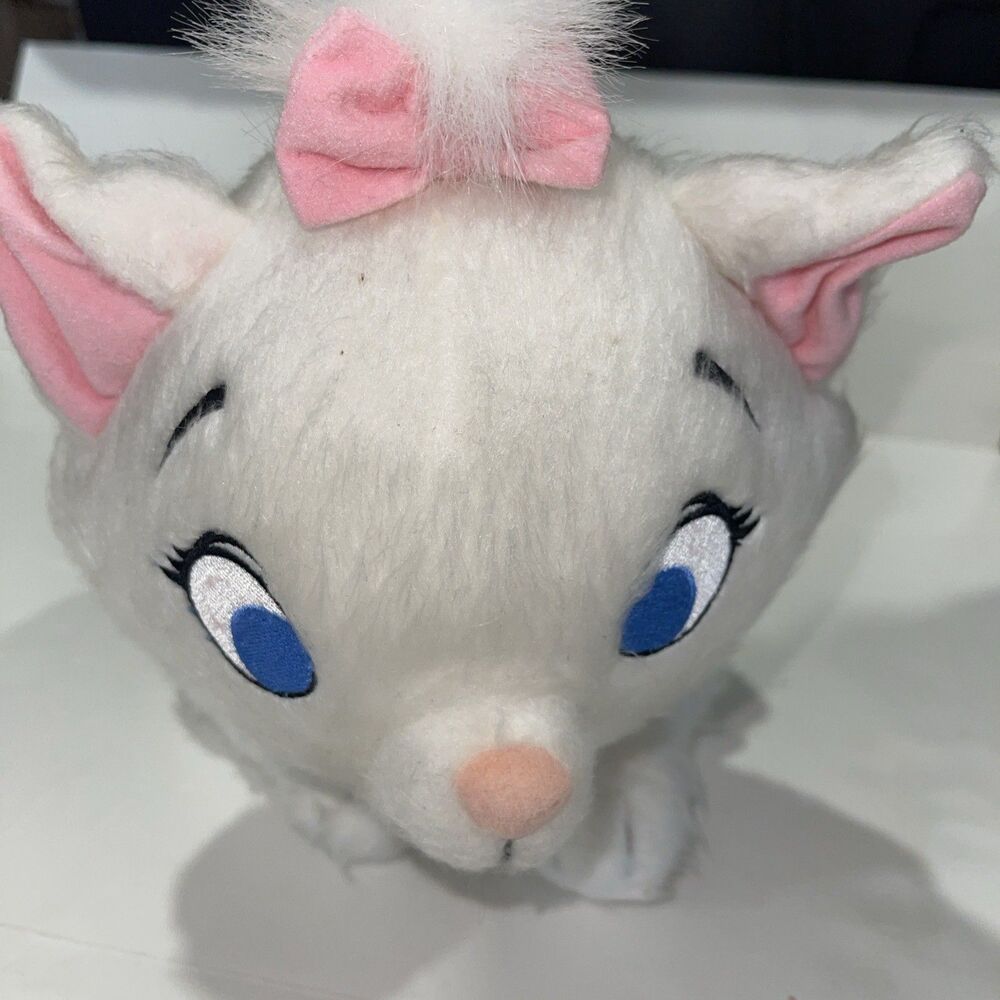Walt Disney Store Aristocats WHITE MARIE KITTEN 13" Plush
